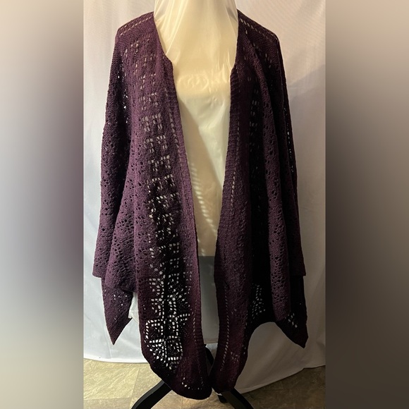 Shetland wool purple wrap. - Picture 8 of 12